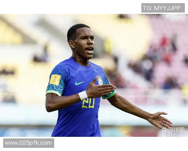 纹眉足球明星揭秘他是如何在绿茵场上闪耀的